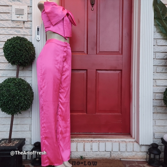 NWT Fashion Nova 2 piece Sienna Satin High Waist Wide leg Pant Bow Top Set 11/13 - Picture 13 of 15